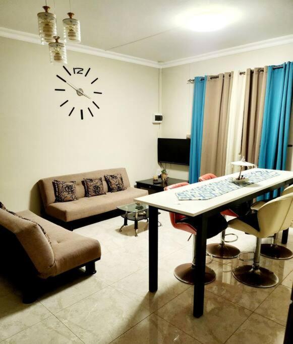 Kot Nu - Beach Themed Apartment - 3 Mins Walk From The Sea Flic en Flac Экстерьер фото